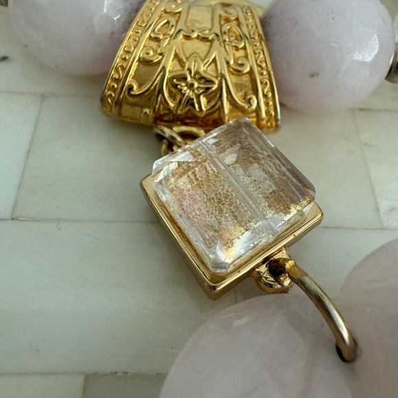 Pink quartz necklace with carved pink quartz leaf pendant 12 1/2 “ drop (approx) - Picture 5 of 8